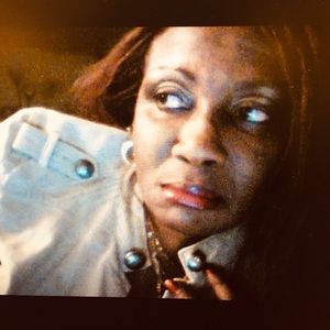 Meet your Posher, Magdalyne